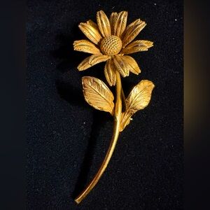 Vintage Lisner Flower Brooch Gold Tone Long Stem Floral Pin Signed Mid Century